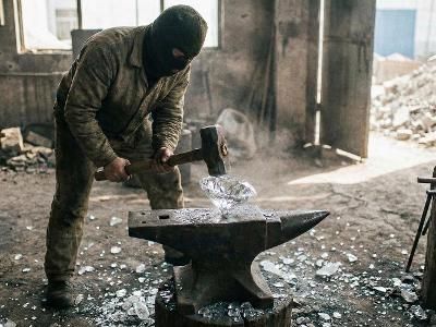 你以为是成长，其实是堆应收：豫金刚石财务造假研究